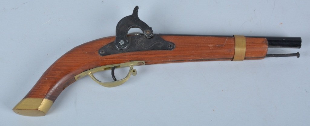 HUBLEY FACTORY SAMPLE FLINTLOCK CAP GUN: Factory Sample. Near Mint. Prov. Hubley Archive