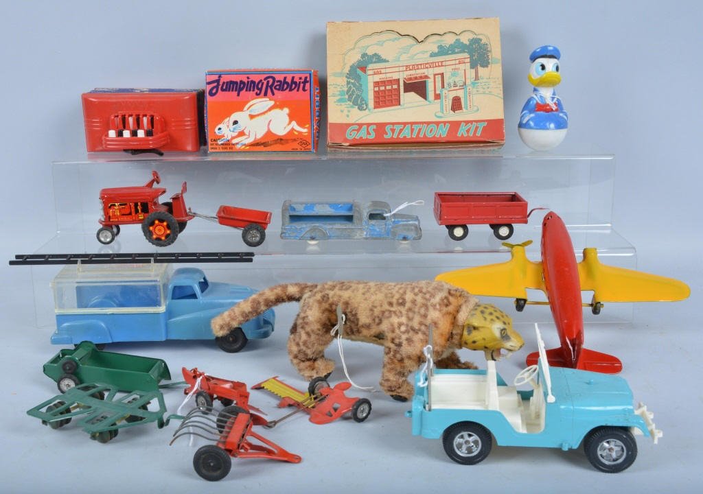 Lot of VINTAGE TOYS: Nice lot includes Marx Leopard, Hubley Jeep, Wyandotte Airplane, Rabbit, Tin Friction Tractor with accessories, and More. Very Good-Excellent