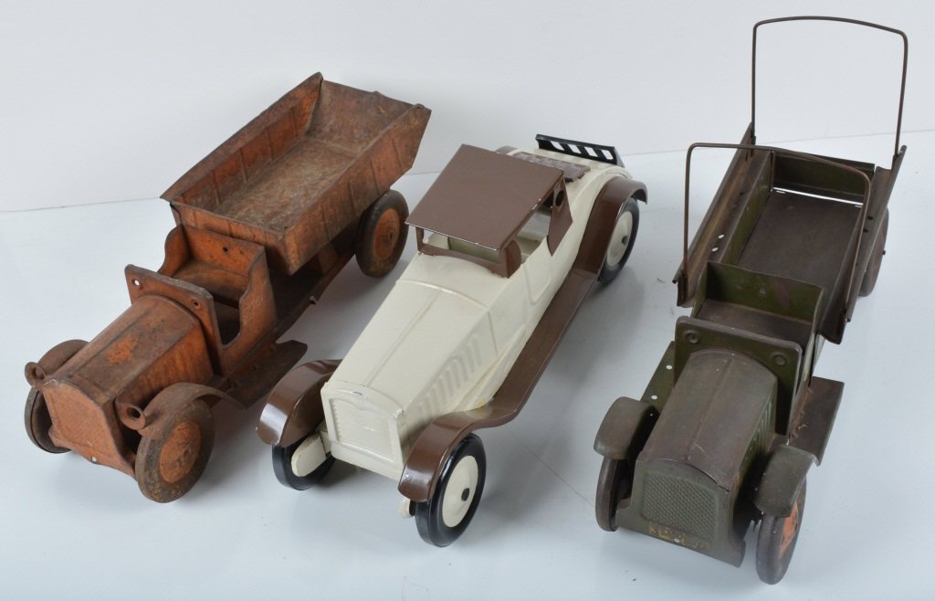 Lot of 3 PRESSED STEEL VEHICLES (1 of 5)