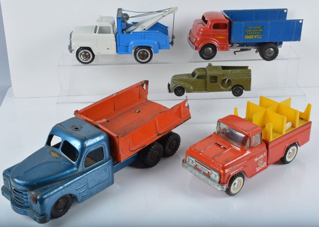 Lot of 5 VINTAGE TOY TRUCKS (1 of 5)