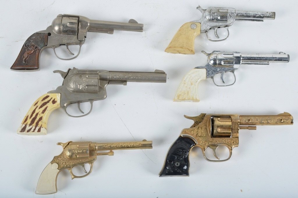 Lot of 6 VINTAGE CAP GUNS Roy Rogers & More (1 of 2)