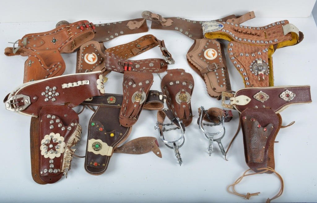Lot of ORIGINAL LEATHER HOLSTERS (1 of 10)