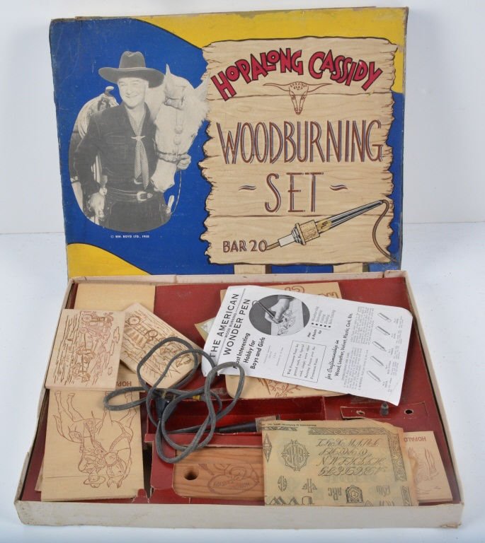 HOPALONG CASSIDY WOOD BURNING SET w/BOX: Nice set look mostly complete. Some edge wear to box. Very Good