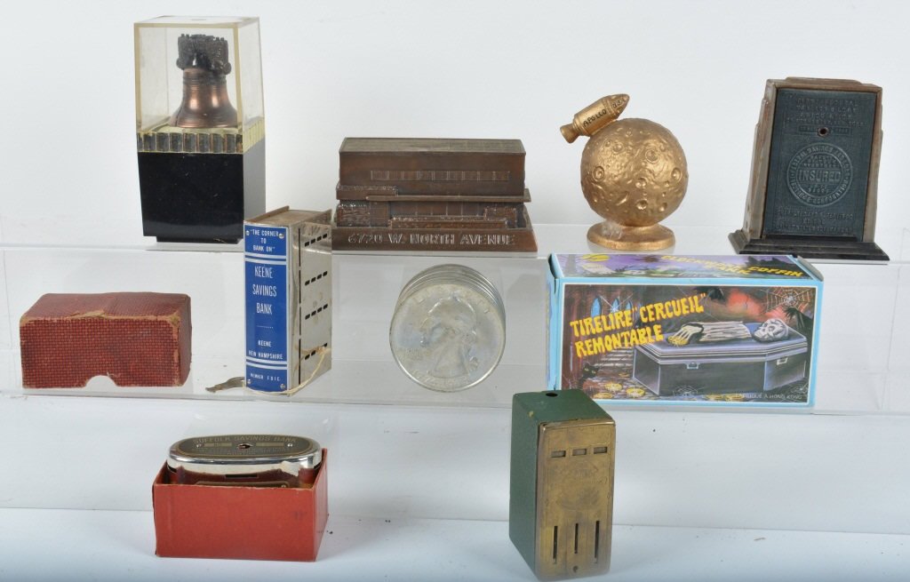 Lot of 9 VINTAGE STILL & REGISTERING BANKS (1 of 5)