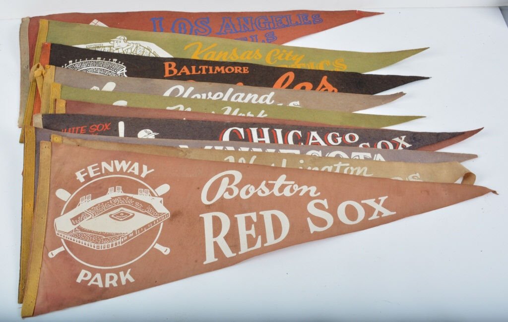 Lot of 10 VINTAGE BASEBALL PENNANTS (1 of 5)