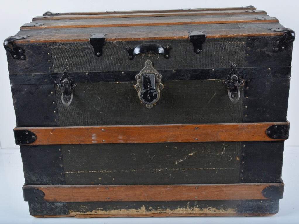 Original SREAMER TRUNK (1 of 4)