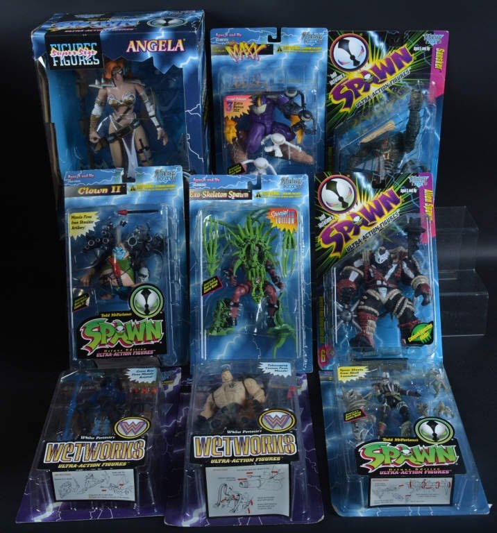 Lot of 16 MCFARLANE SPAWN ACTION FIGURES (1 of 8)