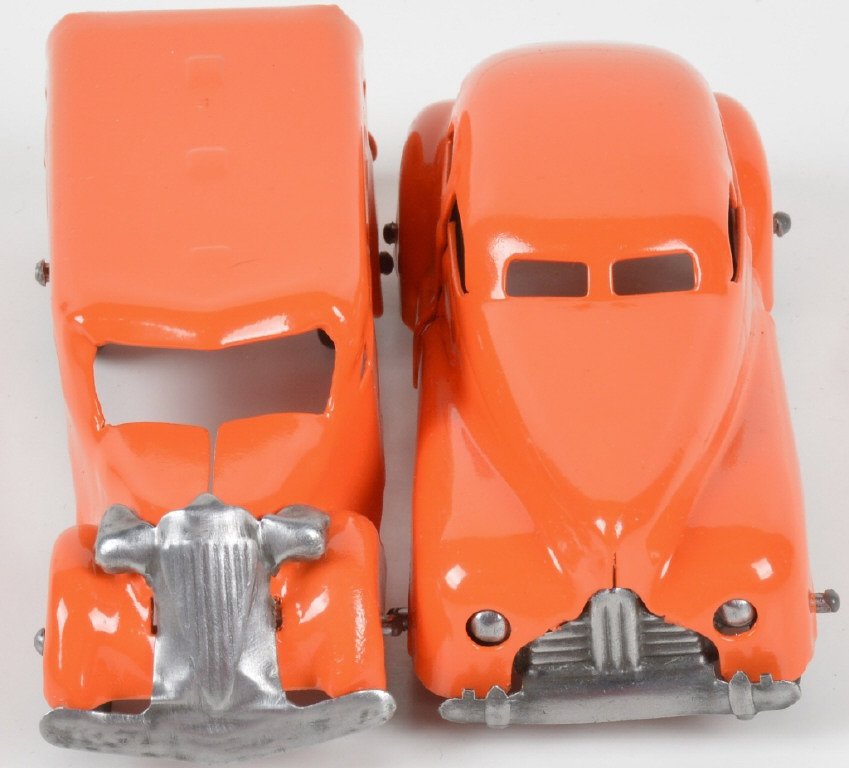 WYANDOTTE Pressed Steel GREYHOUND BUS & CAR (1 of 9)