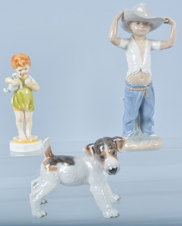 Lot of Porcelain Figurines (1 of 6)