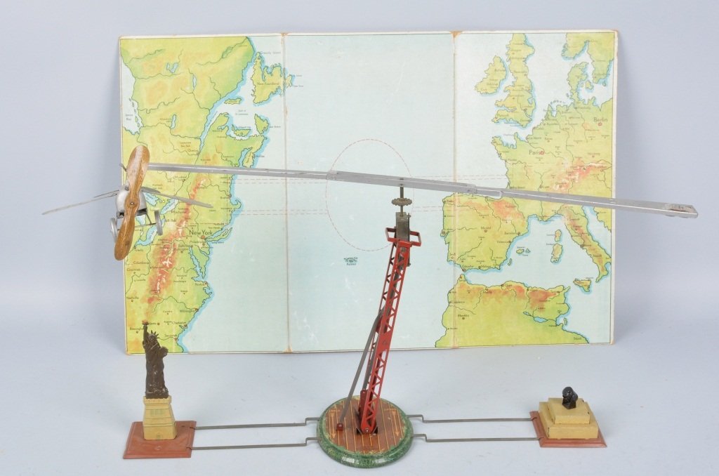 BING Tin Windup SPIRT OF ST LOUIS AIRPLANE FLYER (1 of 9)