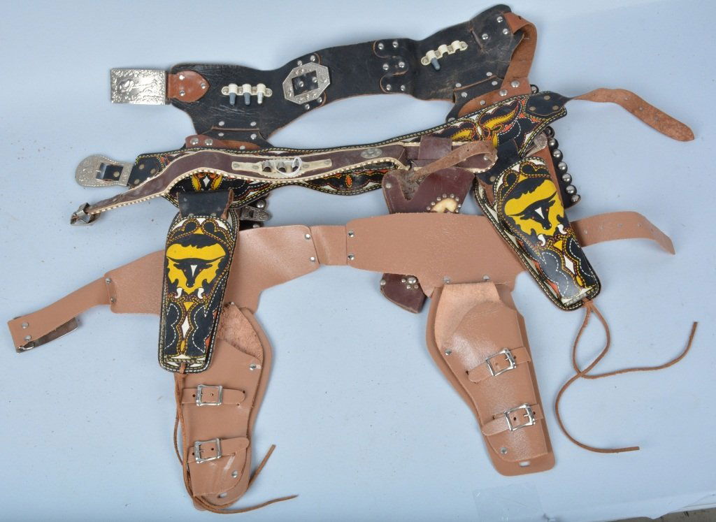 Lot of 4 LEATHER HOLSTERS (1 of 5)