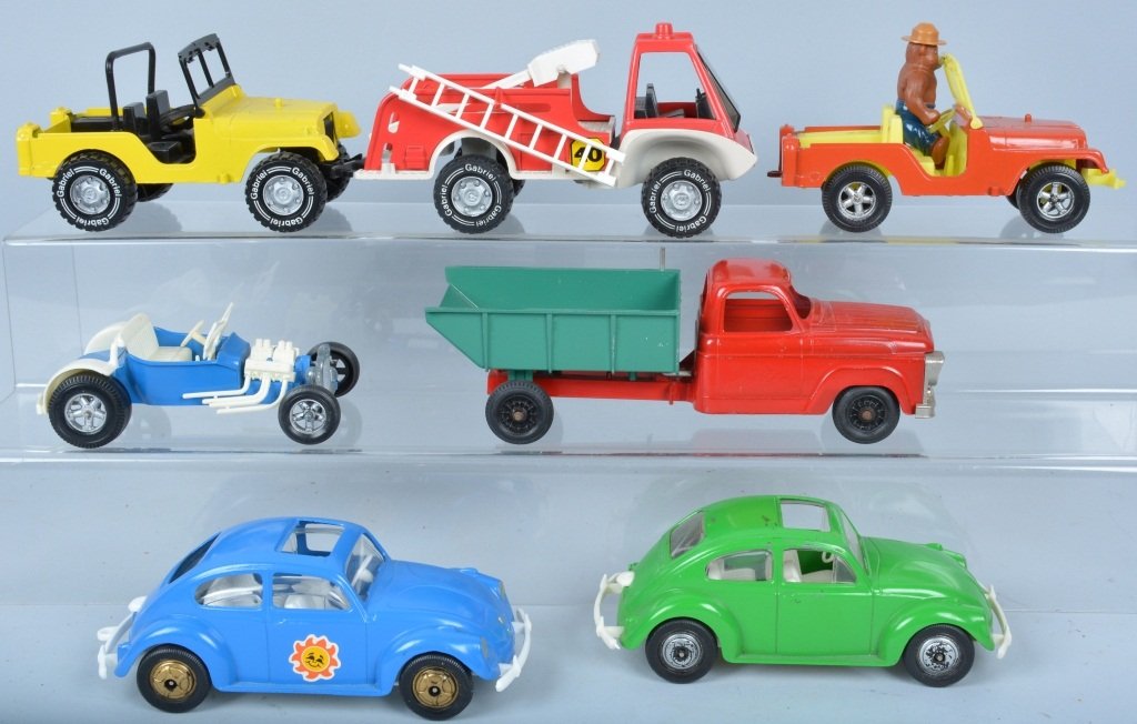Lot of 7 HUBLEY TOY VEHICLES (1 of 4)