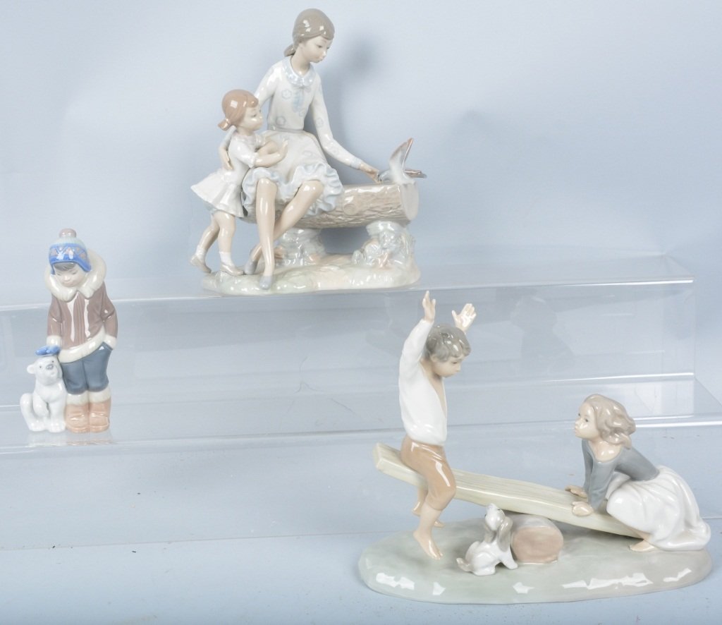 Lot of 3 Lladro Figurines (1 of 6)