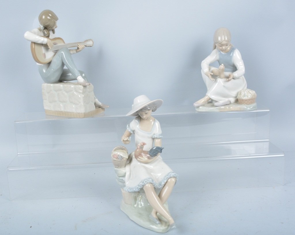 Lot of 3 Lladro Figurines (1 of 4)
