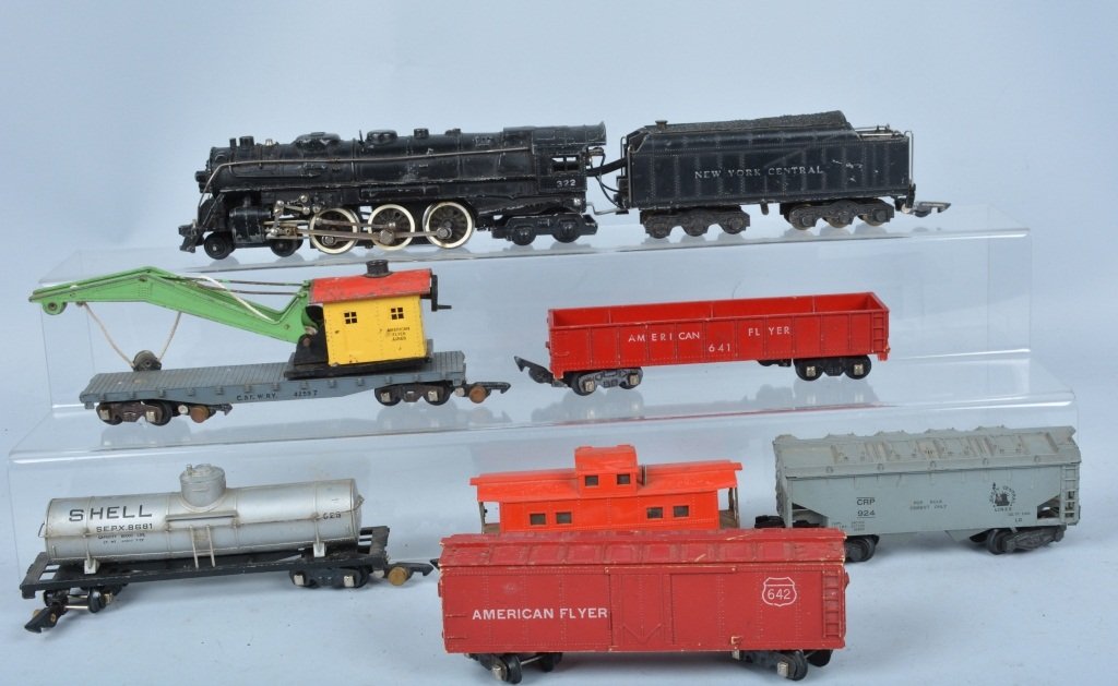 AMERICAN FLYER #322 ENGINE & 6 CARS: Nice American Flyer #322 Engine and Tender with 6 Cars. All original with somer wear. Very Good