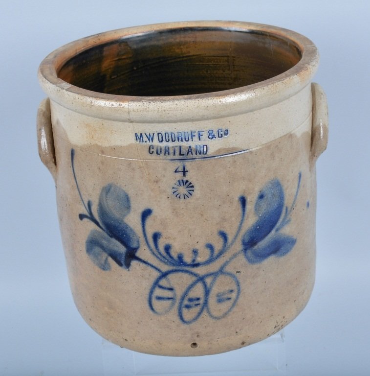 M.W. Dodruff & Co. Cortland, 4 Gal Stoneware Crock (1 of 5)