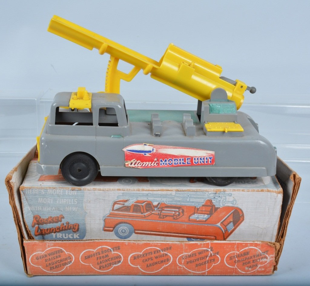Ideal 1950's Rocket launcher Truck, with Box (1 of 4)