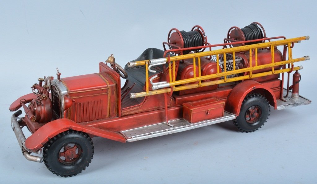 Tin Folk Art Tin Fire Engine (1 of 6)
