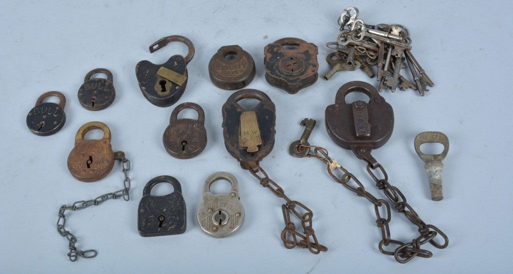 Large Lot of Antique Padlocks & More (1 of 6)