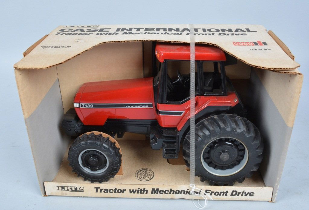 ERTL Case International Tractor nib (1 of 2)