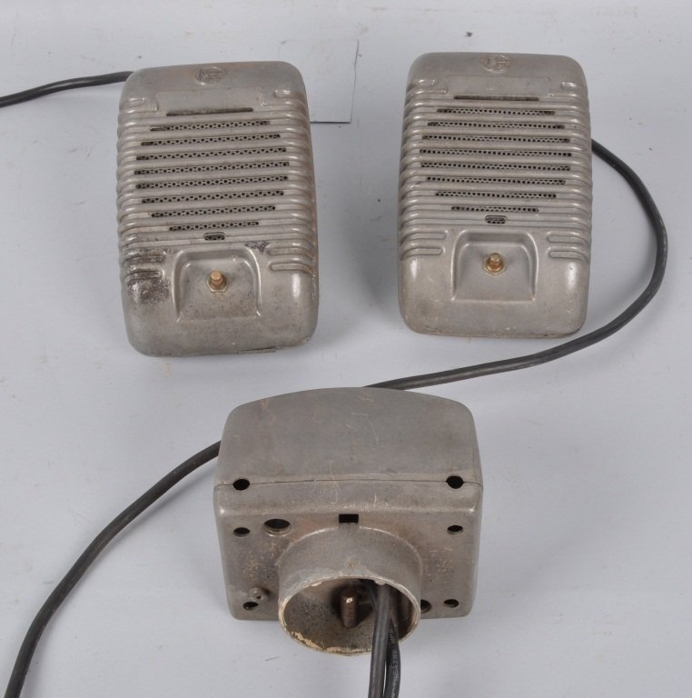 Lot of 2 DRIVE IN THEATER SPEAKERS: Nice pair of original Drive In Theater Speakers. Projected Sound Co. Speakers. Very little wear. Excellent