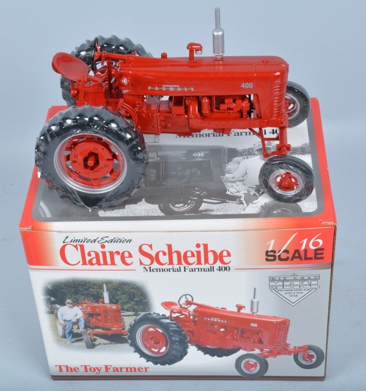 SPEC CAST Claire Scheibe Farmhall Tractor, nib (1 of 2)