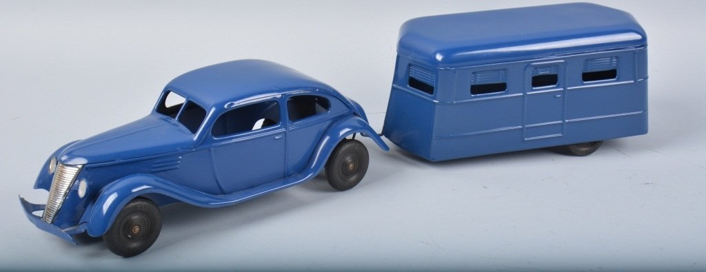 KINGSBURY Tin Windup FORD & CAMPER TRAILER (1 of 7)