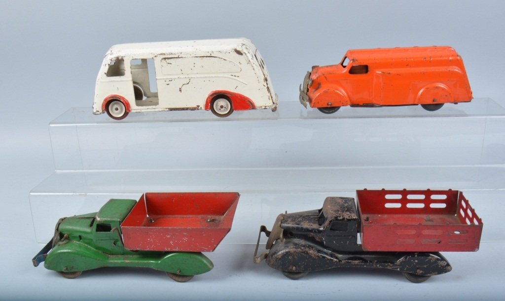Lot of 4 MARX PRESSED STEEL TRUCKS (1 of 5)