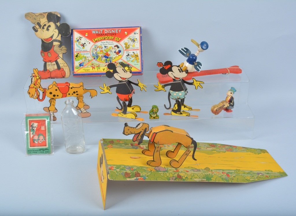 Lot of WALT DISNEY ITEMS (1 of 10)