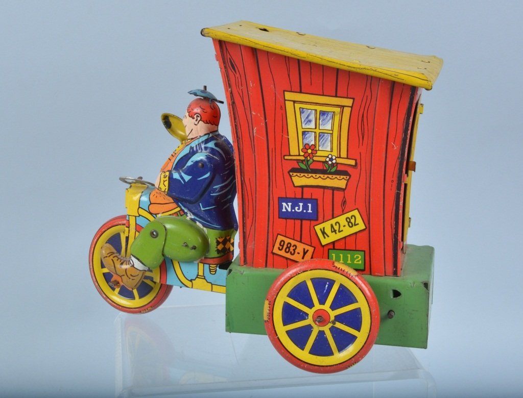 WYANDOTTE Tin Windup HUMPHERY MOBILE (1 of 3)