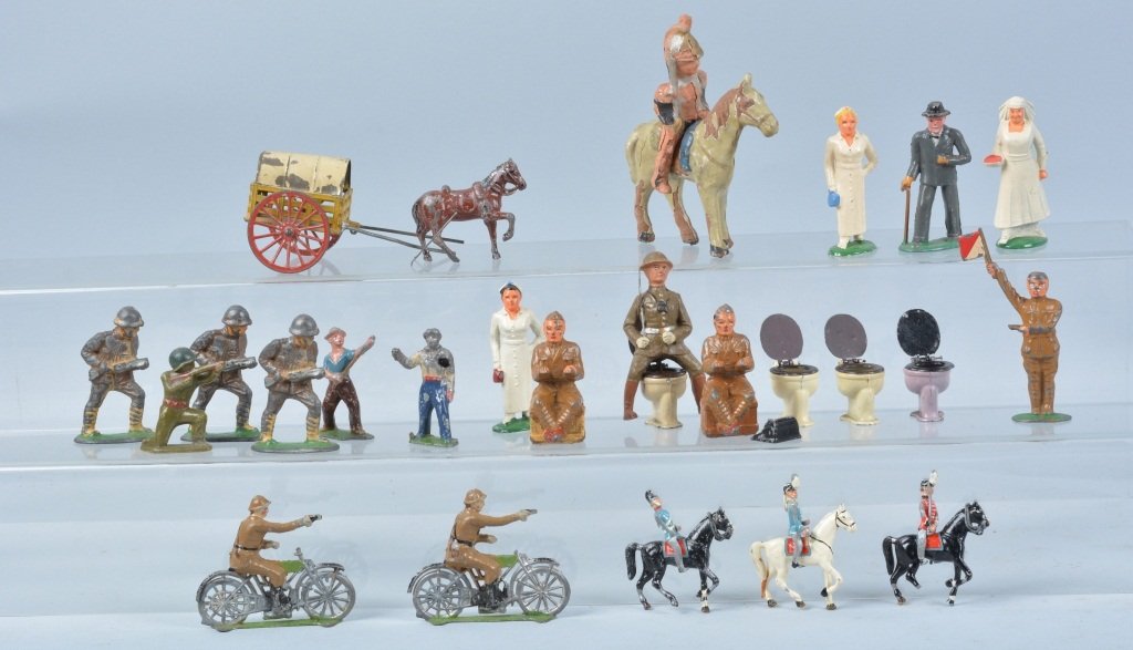 Lot of LEAD SOLDIERS & MORE (1 of 7)
