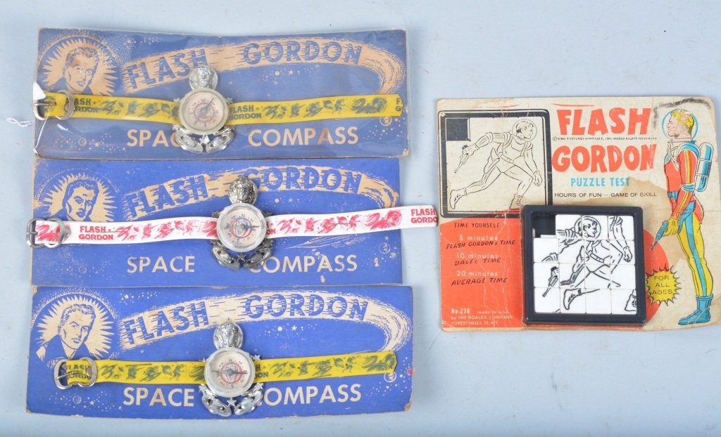 FLASH GORDON COMPASS & SLIDE PUZZLE: Includes 3 Compass on cards, and Slide Puzzle on Card. Excellent