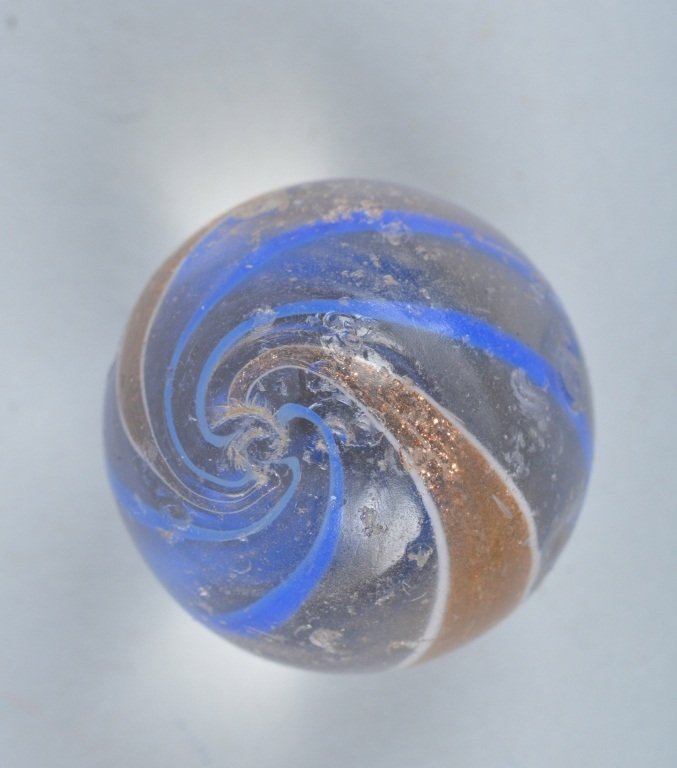 9/10" ANTIQUE HANDMADE LUTZ SWIRL MARBLE (1 of 3)