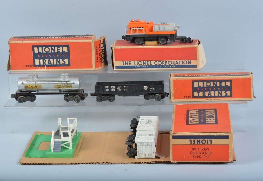 Lot of 4 Lionel Cars (1 of 5)
