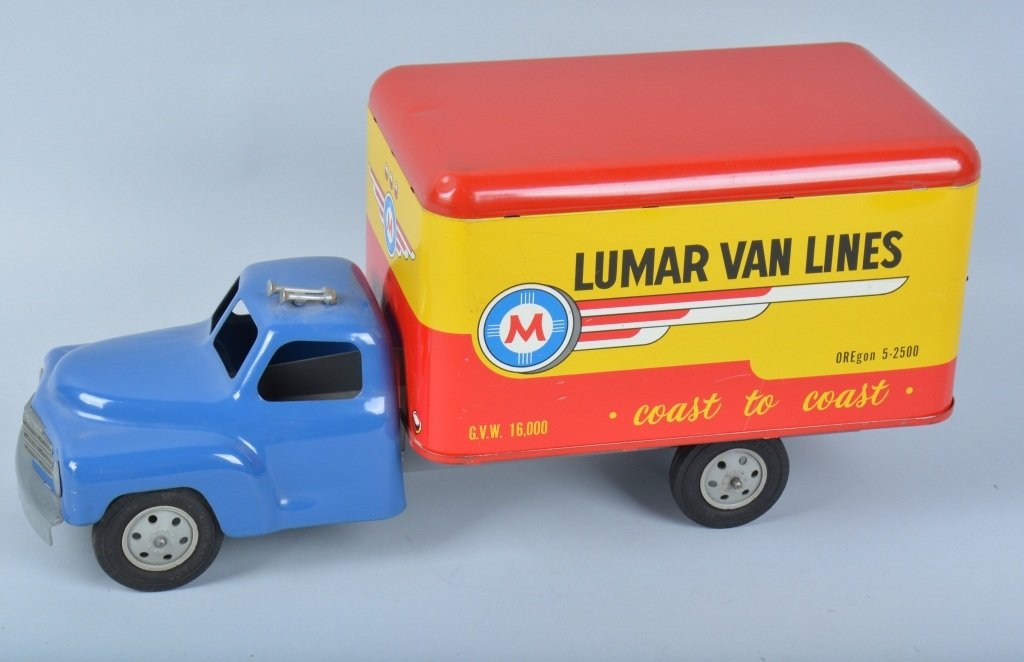 MARX Pressed Steel LUMAR VAN LINES TRUCK (1 of 5)