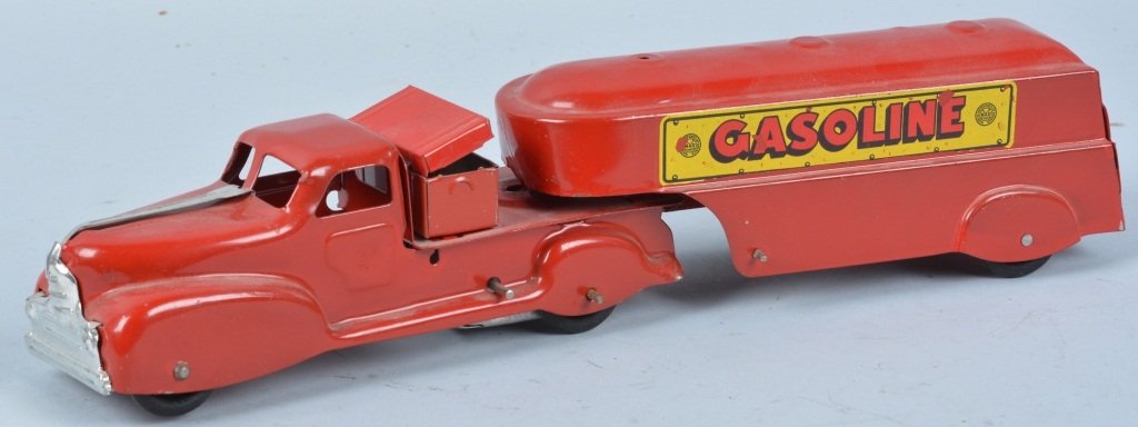 MARX Mechanical JOY GASOLINE TRUCK (1 of 5)