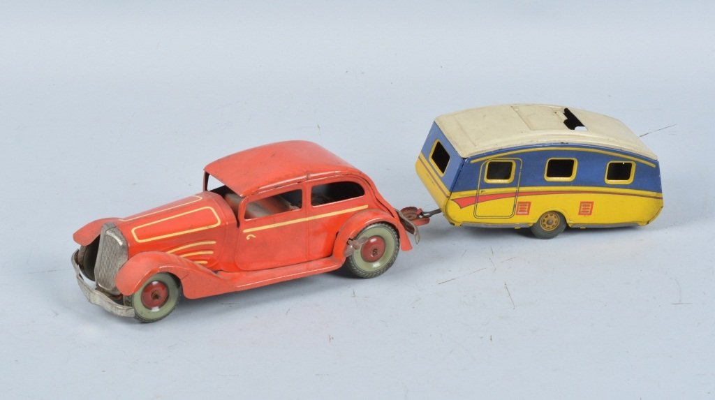 JOUSTRA Tin Windup CAR & TRAILER (1 of 8)