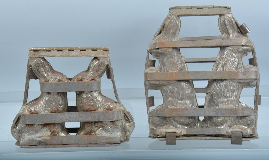 Lot of 2 Rabbit Metal Candy Molds, Vintage: Largest is 10". Both have overall wear and surface rust. Good