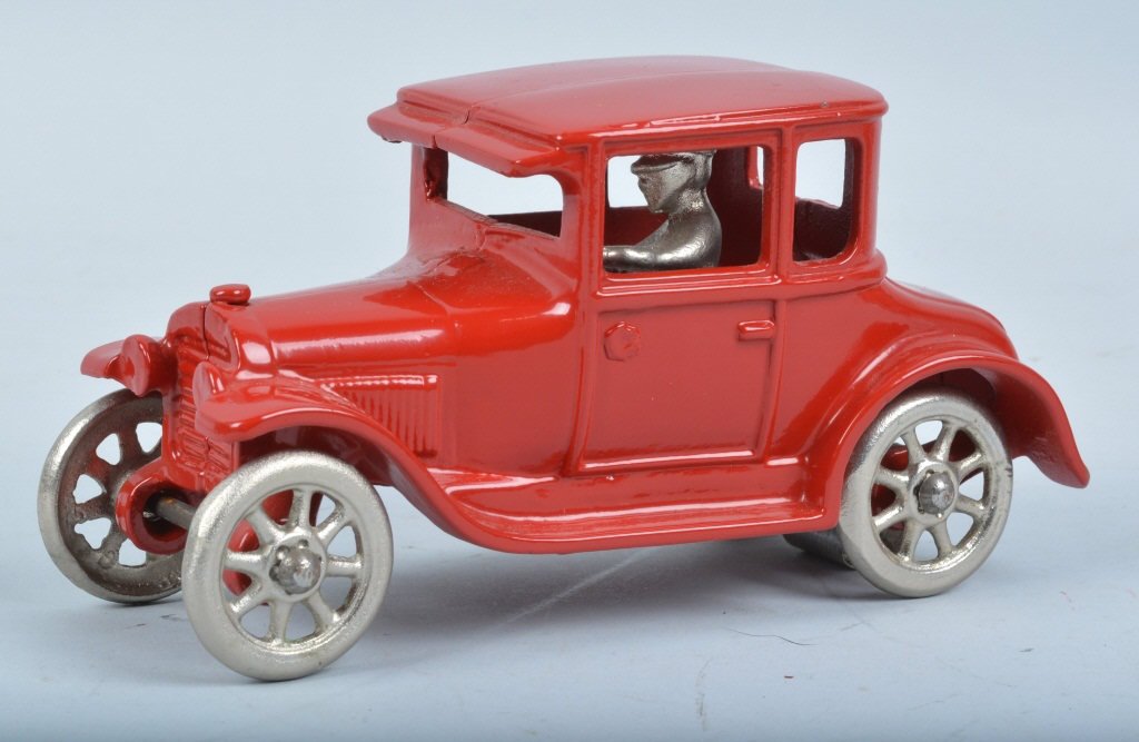 ARCADE Cast Iron FORD COUPE (1 of 2)