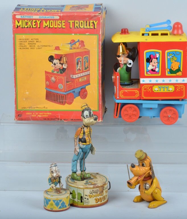 Lot of 3 VINTAGE WALT DISNEY TOYS (1 of 6)