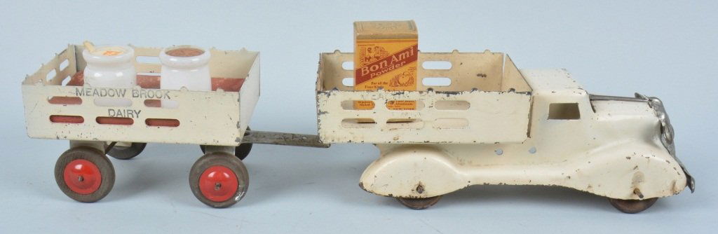 MARX Pressed Steel DAIRY TRUCK & TRAILER (1 of 6)