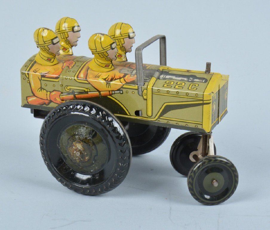 MARX Tin Windup JUMPIN JEEP (1 of 4)