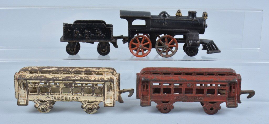 KENTON Cast Iron AMERICA FLOOR TRAIN (1 of 2)