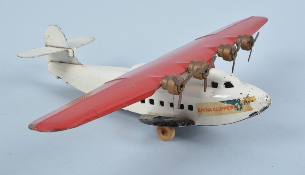 WYANDOTTE Pressed Steel CHINA CLIPPER AIRPLANE (1 of 4)