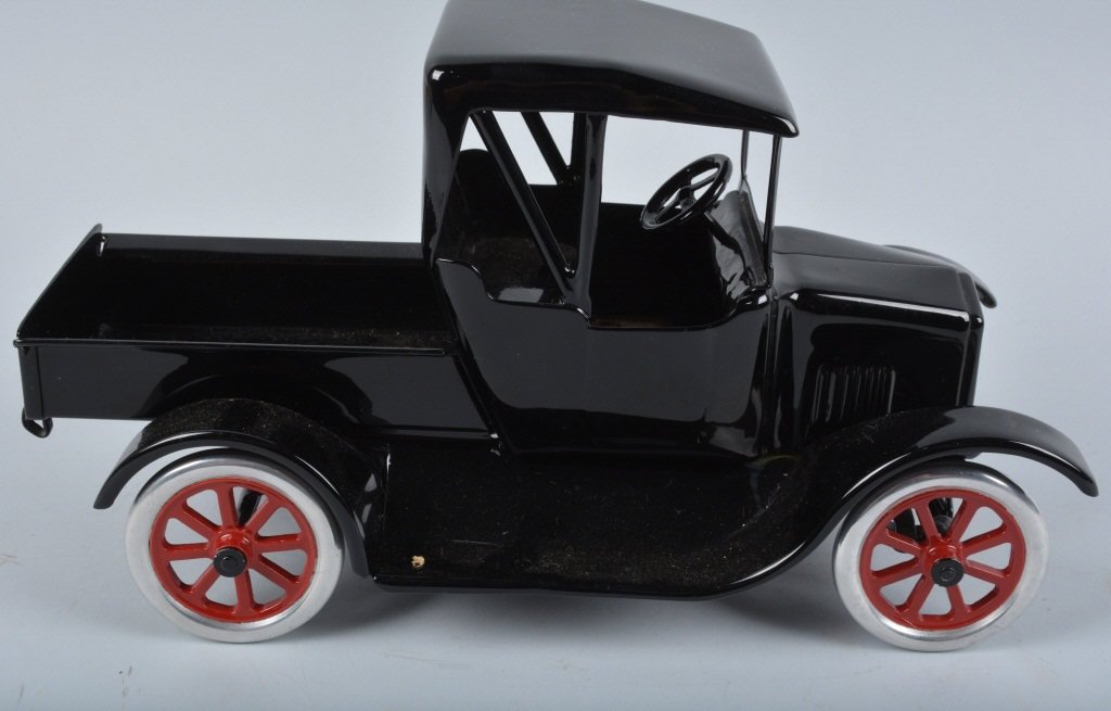 BUDDY L Pressed Steel FLIVER PICKUP (1 of 5)