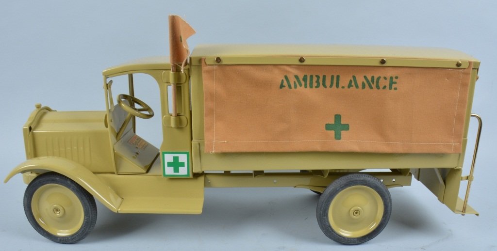 KEYSTONE Pressed Steel PACKARD AMBULANCE (1 of 6)