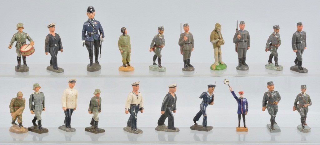 19- LINEOL & ELASTOLIN MILITARY FIGURES (1 of 5)