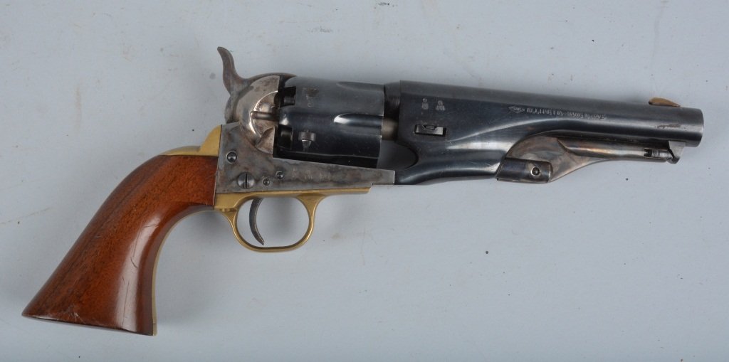 F. LLIPIETTA FAP 36 Cal. BLACK POWDER REVOLVER: Nice F. LLipietta 36 Cal. Black Powder Revolver #31494. Gun gas strong case colors on receiver. Nice original blue finish. Nice brass hardware and wood grips. 5 1/2" Barrel. Action works great. Near M