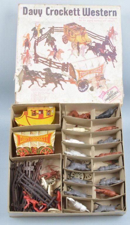 ARCHER DAVY CROCKETT WESTERN PLAY SET w/BOX (1 of 4)