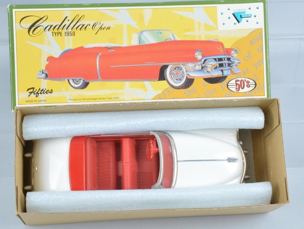 JAPAN Tin Friction 1950 CADILLAC OPEN CAR w/ BOX (1 of 3)